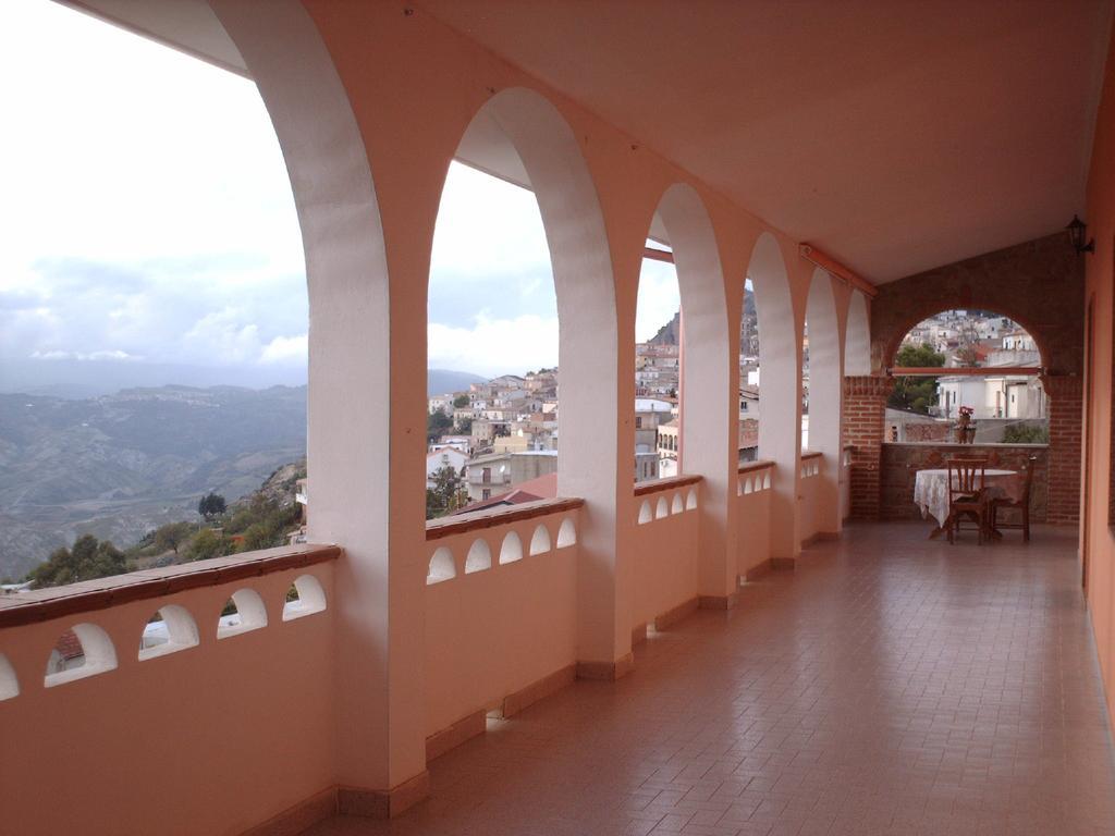 B&B Castello Michelina San Nicola dellʼAlto Værelse billede