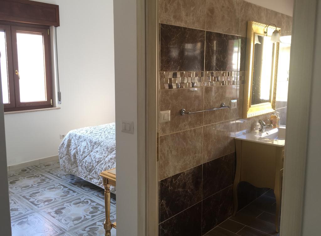 B&B Castello Michelina San Nicola dellʼAlto Eksteriør billede