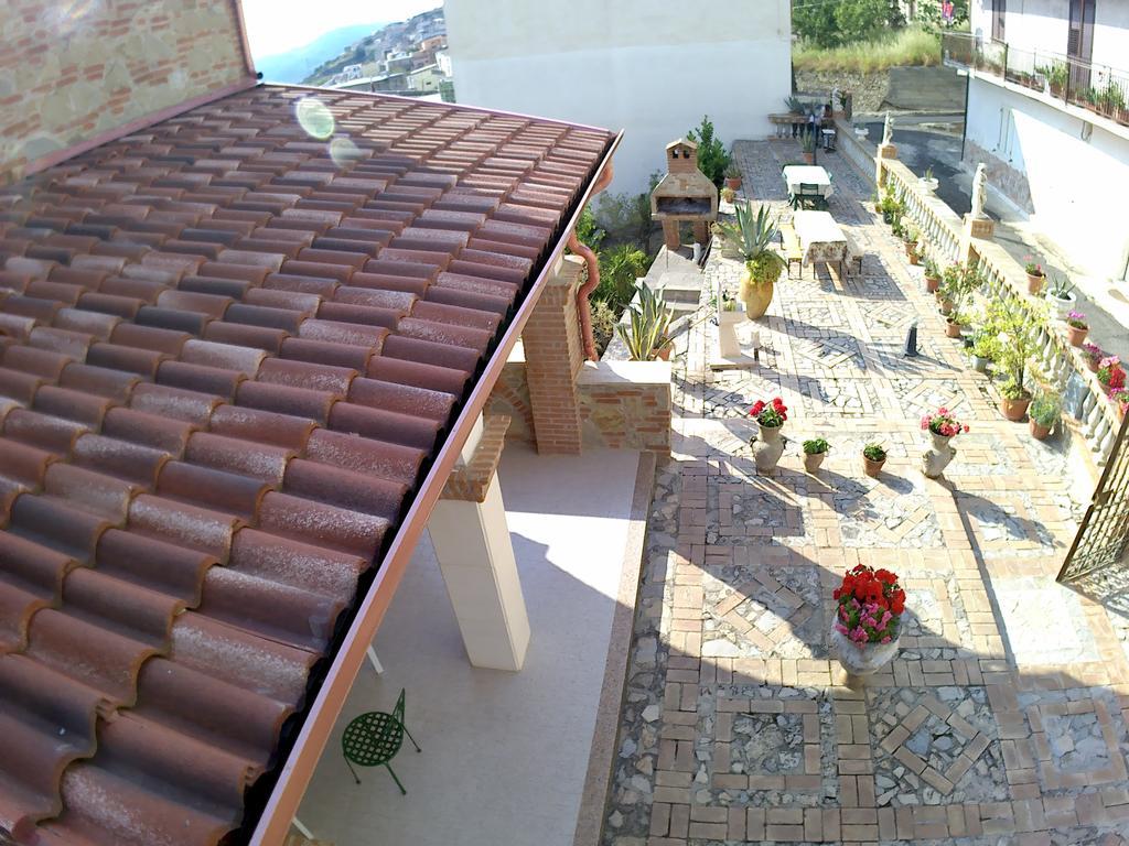 B&B Castello Michelina San Nicola dellʼAlto Eksteriør billede