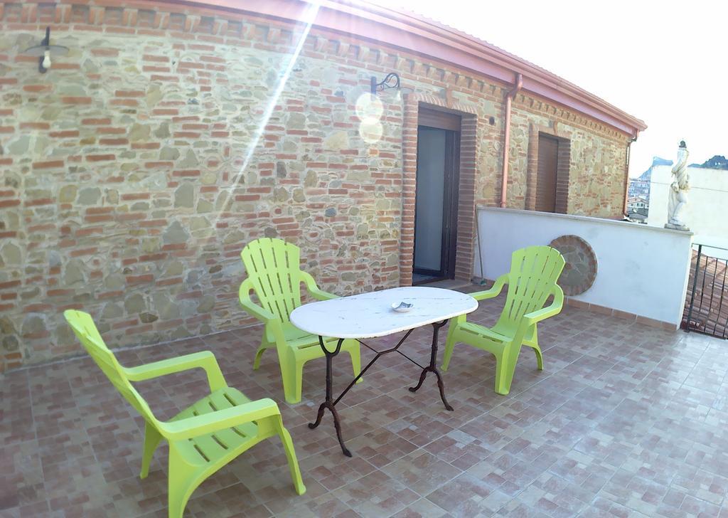 B&B Castello Michelina San Nicola dellʼAlto Eksteriør billede